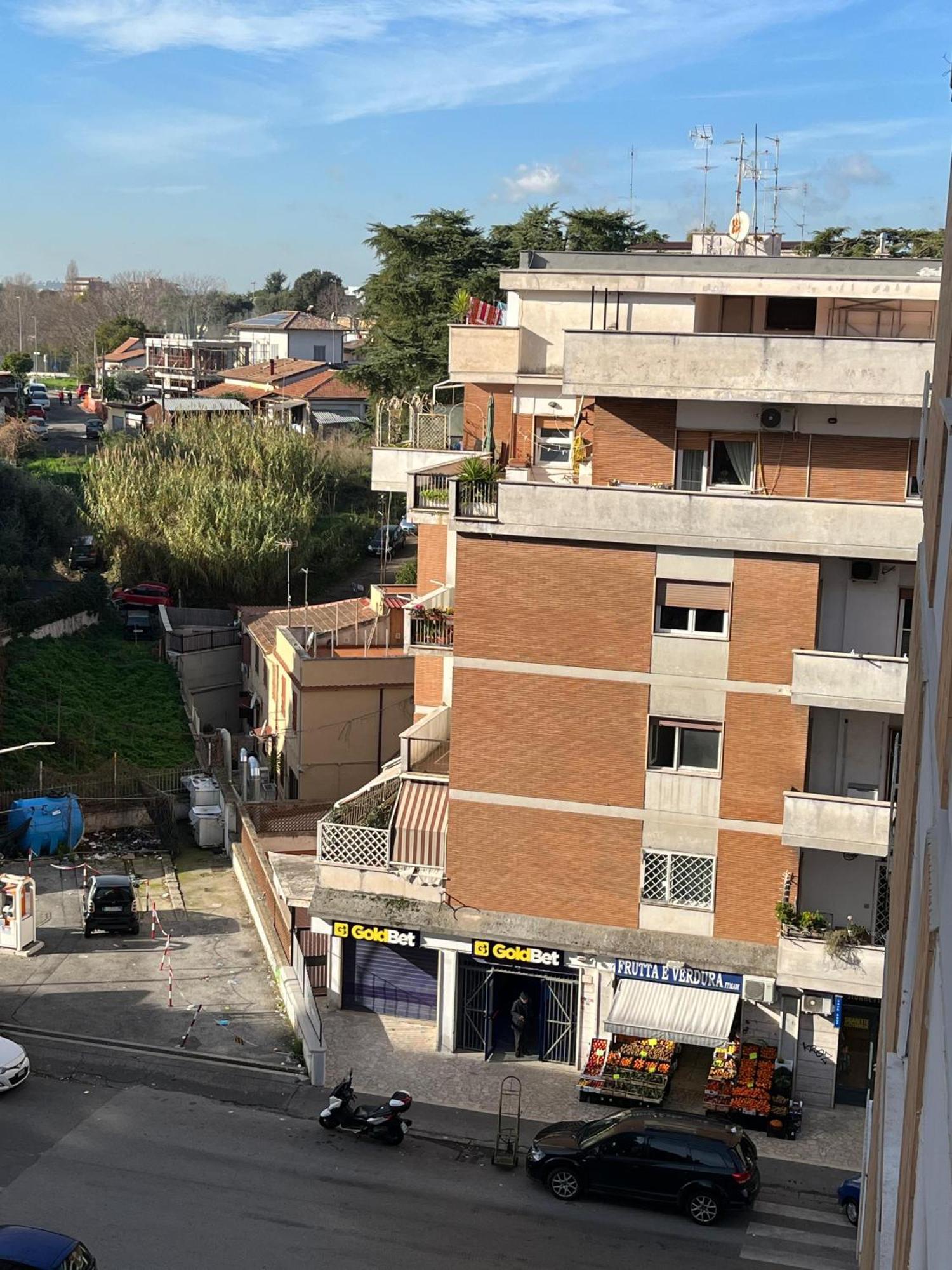 Smart Home Tiburtina Рим Экстерьер фото